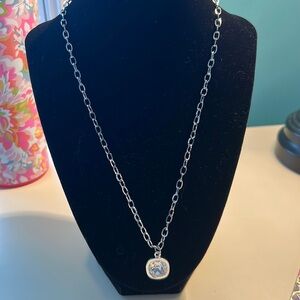 Bellaflora gorgeous necklace. Crystal drop